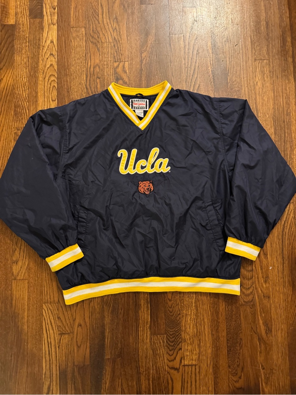 Vintage foot locker ucla windbreaker jacket size XL
